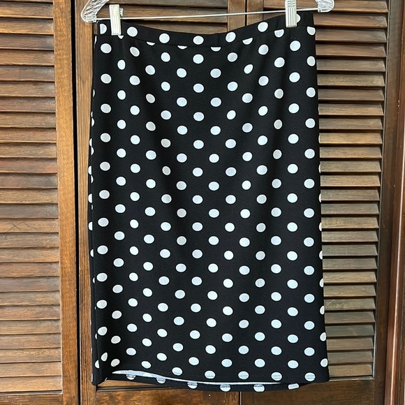 MOA USA Polka Dot Skirt - Picture 2 of 4